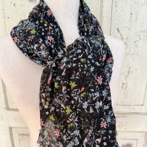 Gap Oversized Wrap Scarf Black Floral Lightweight Raw Edge Fringe Hem
